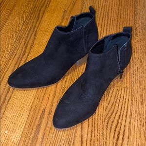 👶🏻NWOT SIZE 7 black booties